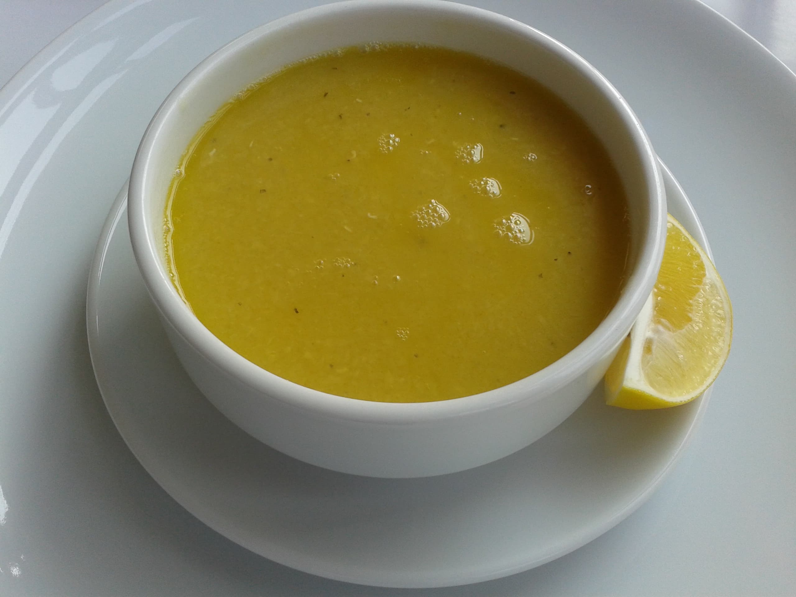 شوربة العدس